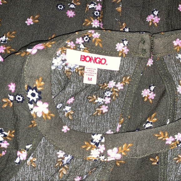 Bongo Tiny Floral Print Boho Bell Sleeve Top - Picture 4 of 6